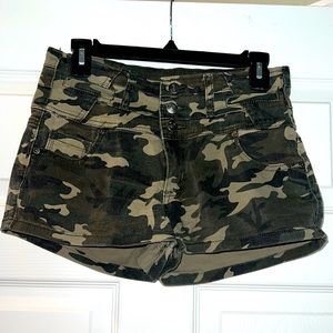 Camo women’s shorts